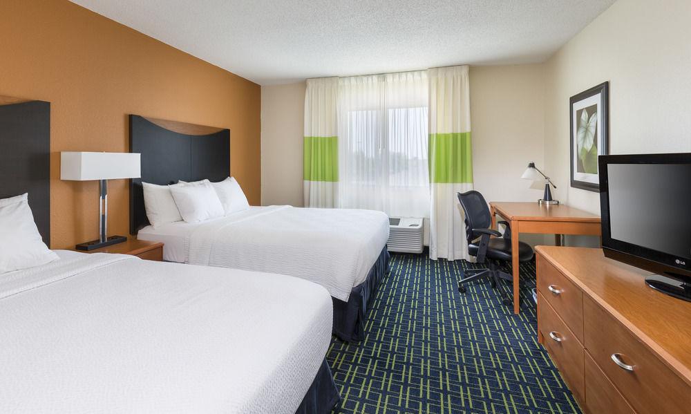 Fairfield Inn & Suites Canton Северен Кантон Екстериор снимка