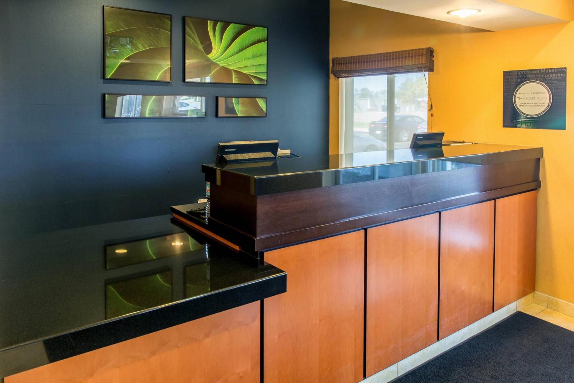 Fairfield Inn & Suites Canton Северен Кантон Екстериор снимка